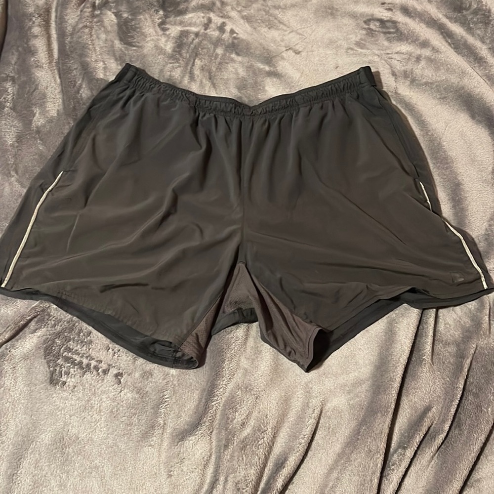 Eastern Mountain Sports athletic shorts